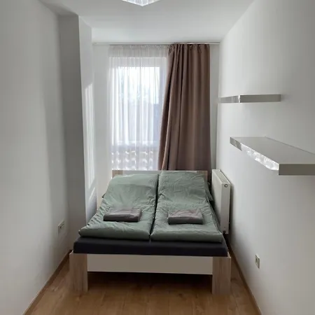 Sarlo Apartman Debrecen Exterior foto