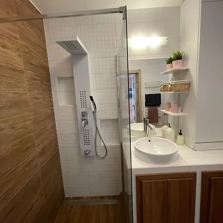 Sarlo Apartman Debrecen Exterior foto